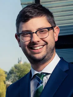 Dr Glenn Hurst