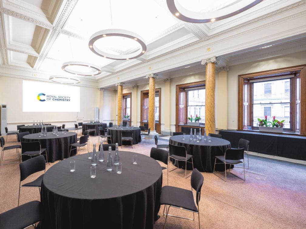 view-from-corner-of-science-room-with-large-conference-tables-and-windows view-from-corner-of-science-room-with-large-conference-tables-and-windows
