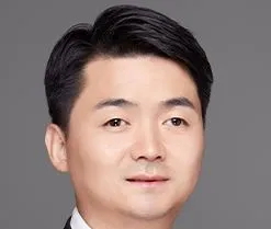 Jinlong Gong