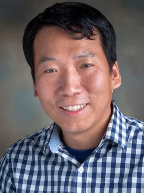 Hua-Zhong Yu